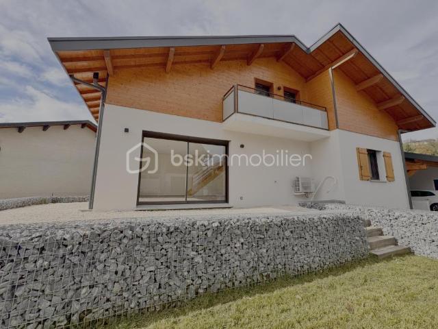 À Hauteville sur Fier 5 min de Rumilly – Maison 4 pièces avec jardin