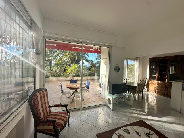 A haven of peace apartment in a private park 50m2 terrace 5 mn from the sea