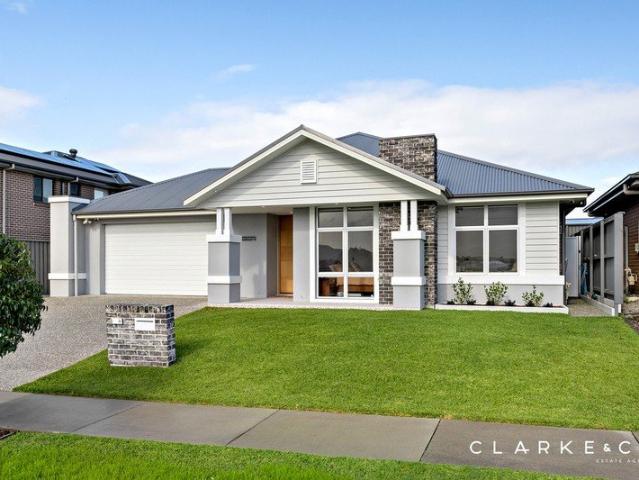 A HIGH END FAMILY HOME DESIGNED TO IMPRESS!