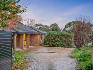 A Hidden 980m2 Oasis: Magazine Quality Luxury & Ultimate Energy Independence