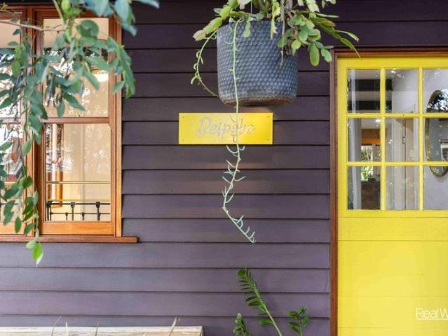A Hidden Treetop Retreat Unlike Anything Else