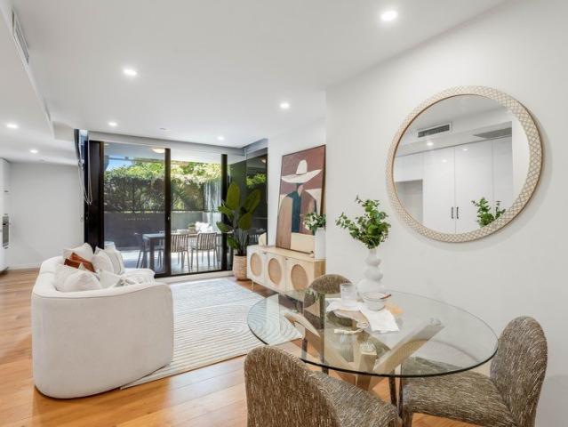 A HIDDEN GEM IN SOUTH BRISBANE PRIVATE COURTYARD LIVING