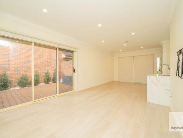 A hidden gem in the Box Hill High zone Renovated Townhouse with Two Bedrooms plus a Study Nook