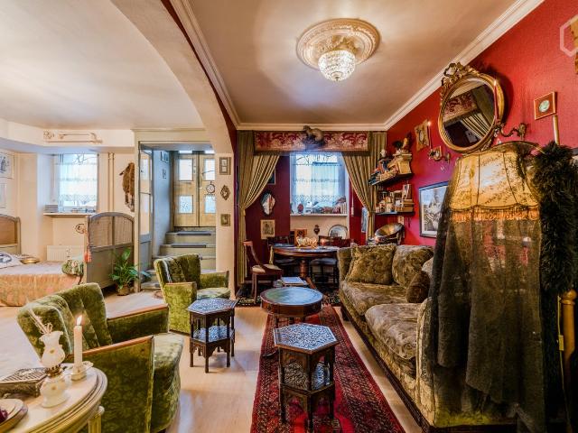 A Hidden Gem: Spacious, Cozy Boudoir in Berlin’s Bergmannkiez, Berlin Amsterdam Apartments for Rent
