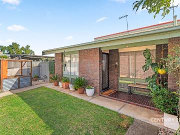 Klemzig, Adelaide, South Australia - Equipped kitchen