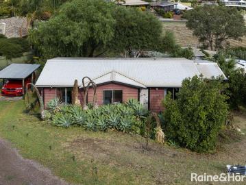 1,018sqm of Space, Views & Potential in a Quiet Cul de Sac Setting