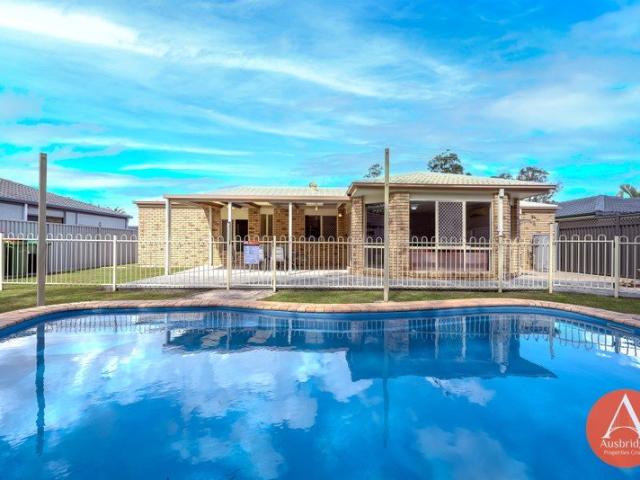 A Hidden Gem with Space, Style & Summer Appeal