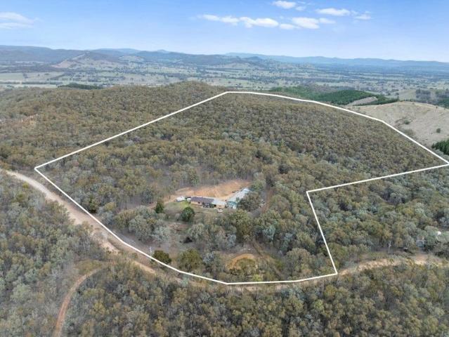 A Hidden Rural Sanctuary in North East Victoria 32.9 Acres