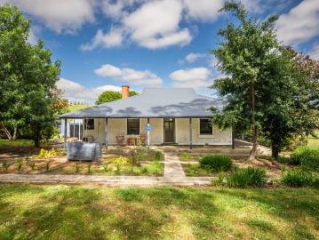 South Australia - Equipped kitchen