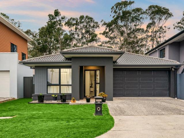 A HOME BUILT FOR LIVING & LIFESTYLE
