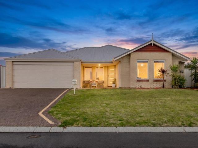 A HOME DESIGNED AROUND SPACE, COMFORT AND EFFORTLESS FAMILY LIVING