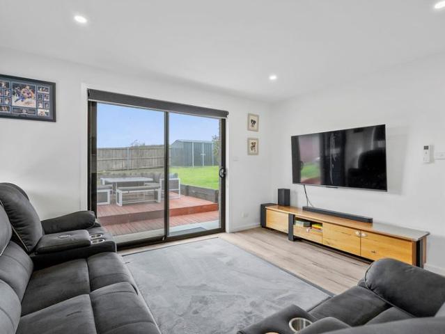A Home Full of Warmth on Friendship Drive!