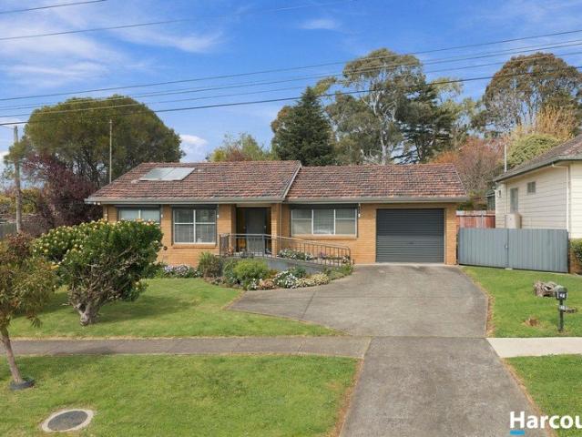 A Home Full of Charm, Comfort & Practicality