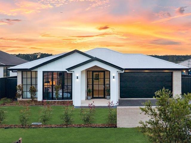A Home of Light, Scale and Lasting Appeal