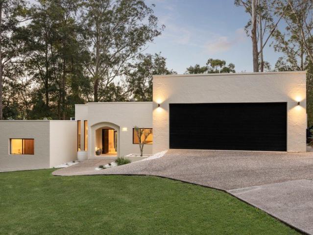 A Home of Texture, Tone & Tranquillity