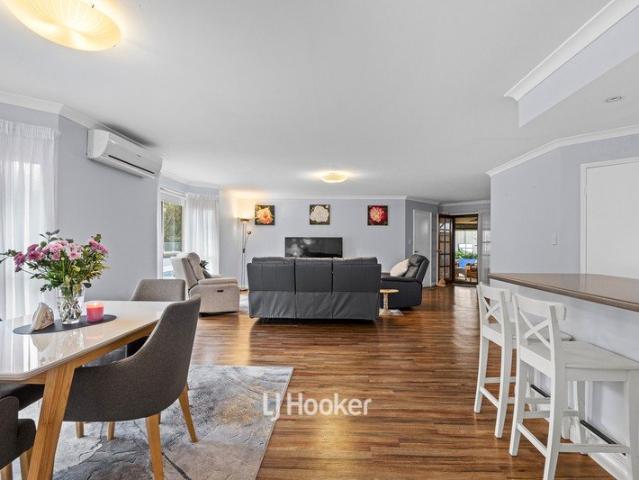 A Home Like No Other Flexible Living Opposite Parklands!