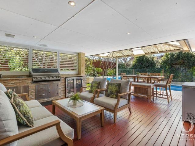 A Home Made for Family, Entertaining & Everything In Between