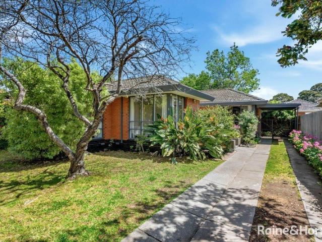 A Home with Heart, a Garden to Love and Room to Dream