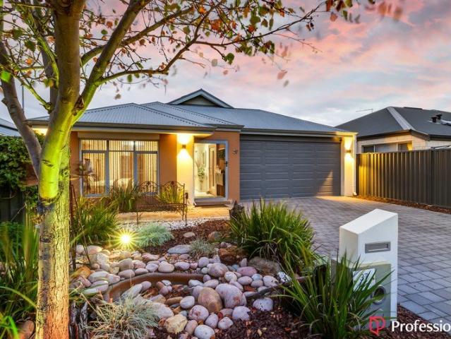 A Home with Heart and Character in Aveley
