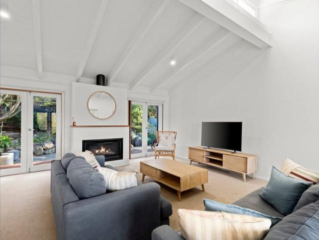 A home to sink into and find your coastal zen