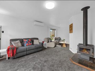 A home that ticks all of the boxes!