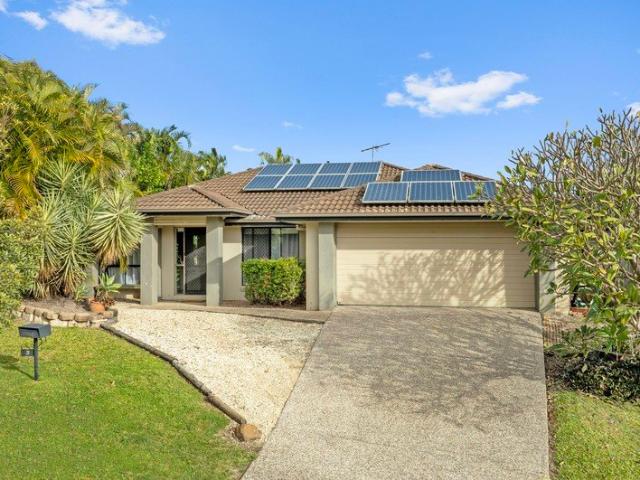 A Home That Truly Blossoms in Pimpama