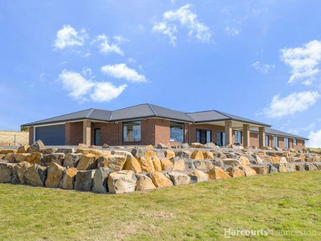 A Home That Anticipates The Future