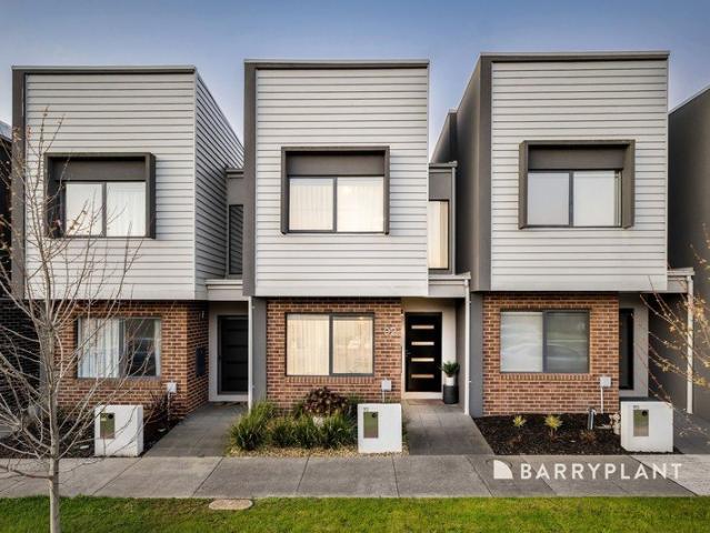 A Home That Delivers More In a Location That Has It All