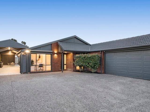 A Home That Entertains as Beautifully as It Lives