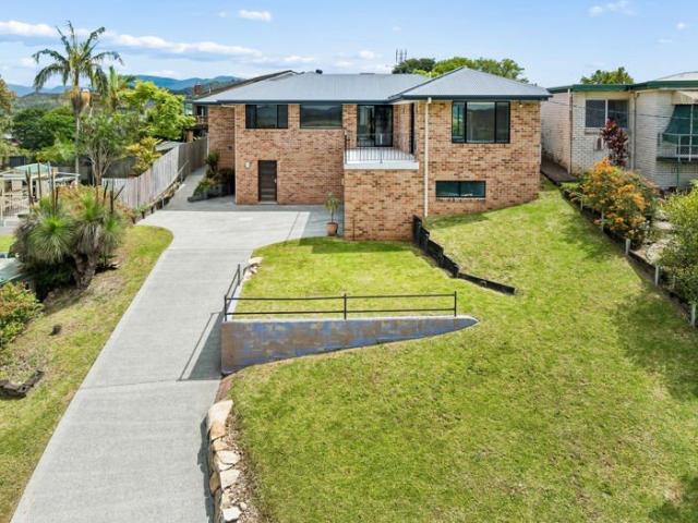 A Home You Need to Experience Character, Comfort & Mount Warning Views