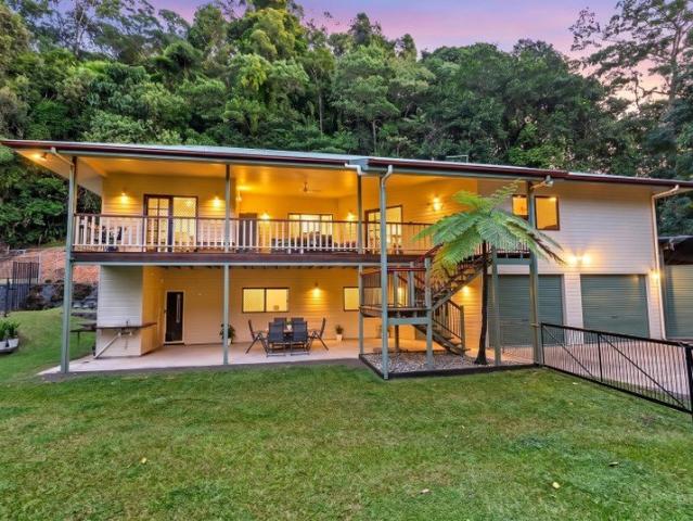 A HOME YOU'LL FALL IN LOVE WITH!