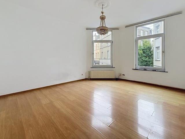 A house full of character – 2 bedrooms – Sint Jans Molenbeek