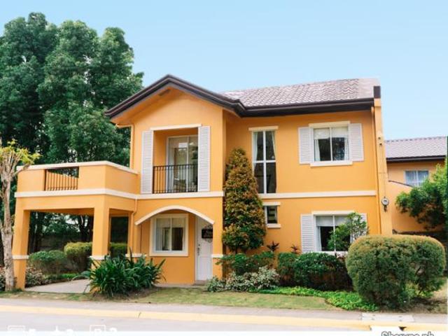 A house that has a family room For SALE