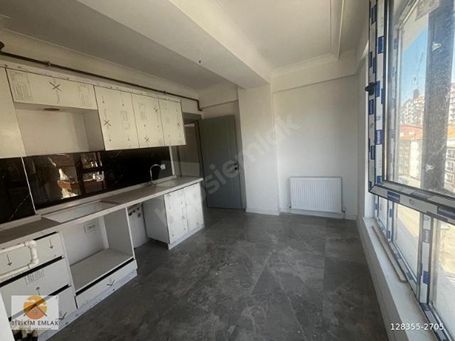 AŞIKPAŞA MAHALLESİ'NDE SIFIR BİNA'DA 2+1 ÖN CEPHE MASRAFSIZ DAİRE.!