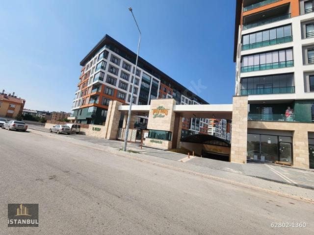 AŞIR GÖKDEMİR SATIYOR, PİRİ REİS KONUTLARINDA ARA KAT 4+1 DAİRE