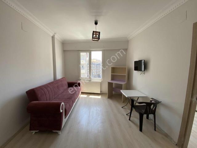 A.küsbeci Gayrimenkul Üniversite Cad Satılık1+1 Eşyalı Stüdyo D