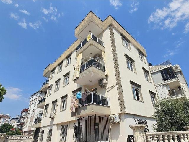 A K Mutludan Ahatlıda Yeni Boyalı Bakımlı Geniş 2+1 Eşyasız Dair