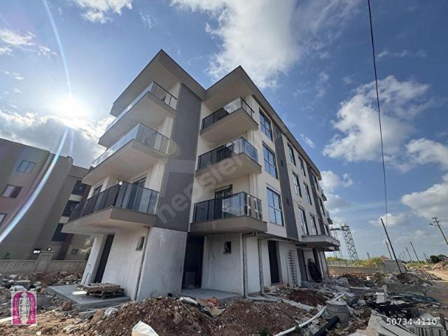 A K MUTLUDAN PARLAYAN YILDIZ ALTINTAŞTA SİTE İÇİ 1+1 SIFIR DAİRE