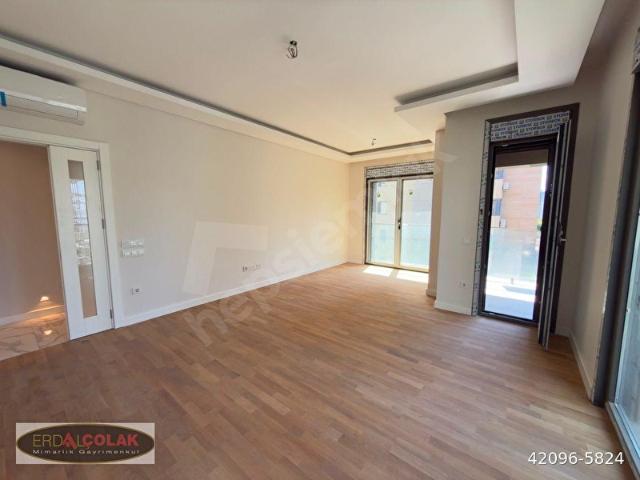 ŞAŞKINBAKKAL SAHİLDE SIFIR BİNADA BALKONLU SATILIK 2+1 BOŞ DAİRE