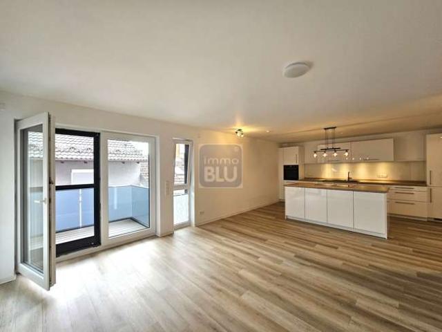 A+, komfortabel, neuwertig, schwellenfrei mit EBK, Balkon, Aufzug