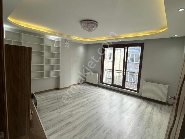 A.köy Merkez 6 Yıllık 5+2 Lüks Üst Dubleks 170 M2