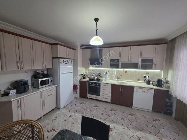 Aşıkpaşa'da 5.5+1 Satılık Dubleks Daire Kök Tapu İskanli %80 Kredii İmkanı