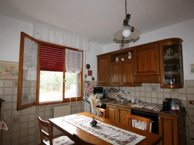 A Lucignano, in posizione privilegiata a breve distanza dall. 119m² Lucignano