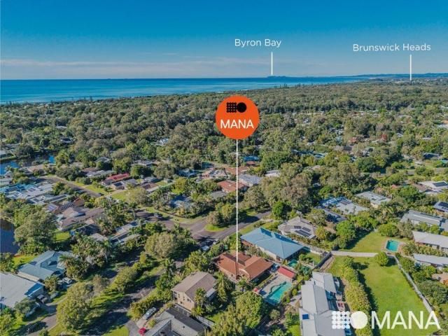 A lush tropical escape in the heart of Ocean Shores