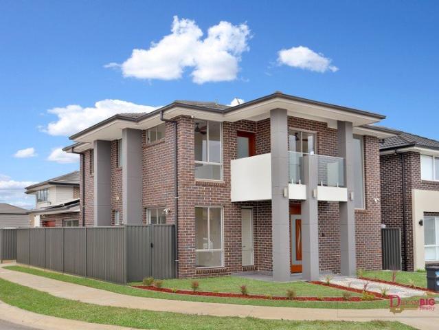 A LUXURIOUS FAMILY HOME !