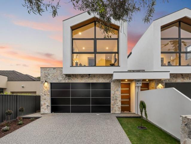A Luxurious Family Residence in a Coveted Henley Beach Setting