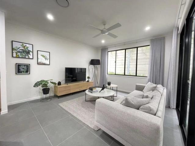 A LUXURIOUS HOME FOR YOUR FAMILY!