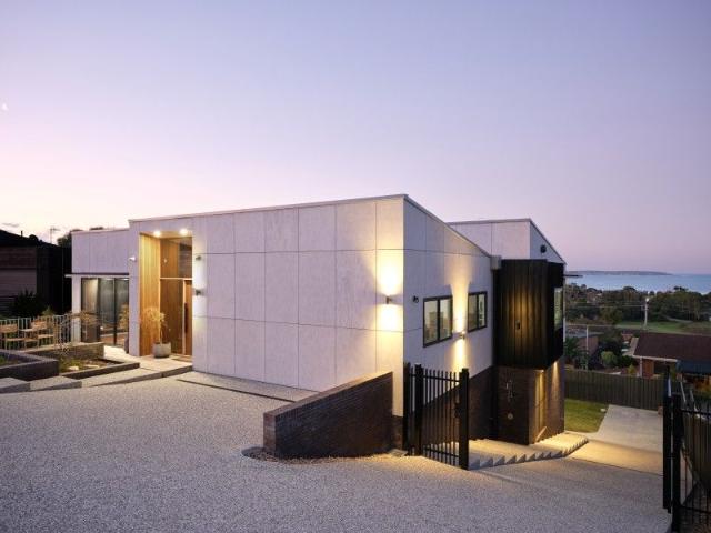 Must See Luxury Home!