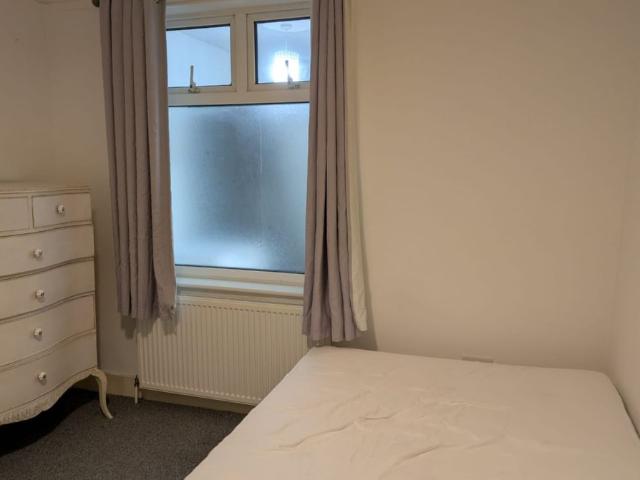 A luxury house Available at Babington road NW4 4LD London UK
