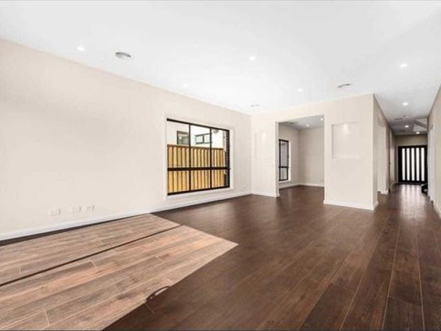 A Luxury Live Well Design a boutique custom home in the Historic Tullamore Estate